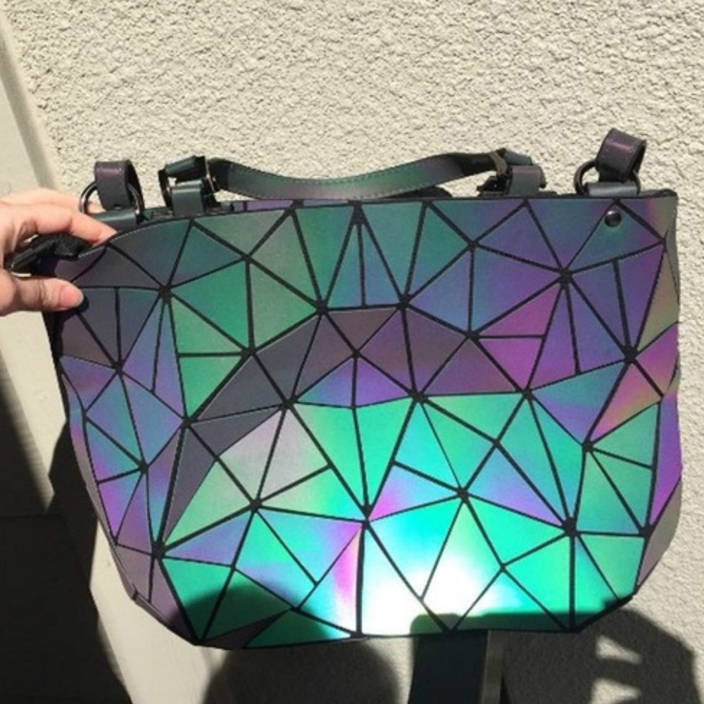 ‼️RESTOCK COMING SOON‼️Geometric Luminous Bag - Picture 5 of 8